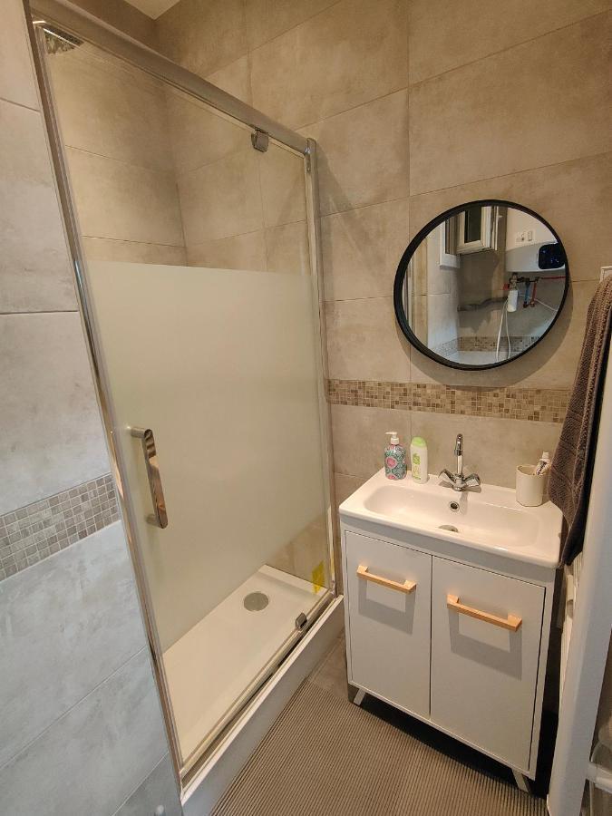 Les Lofts De Provins: Apt 5 Экстерьер фото